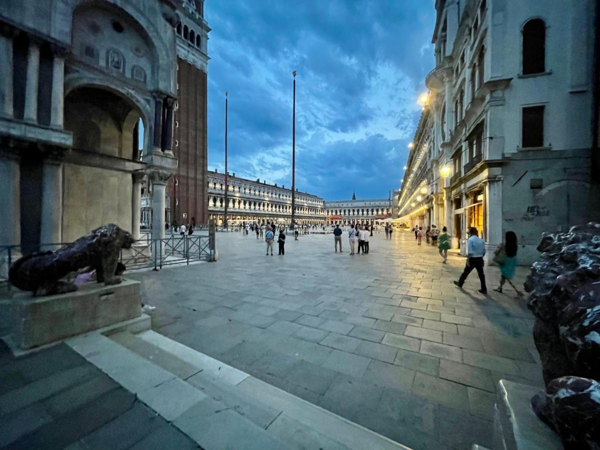 San Marco Luxury Apartments Steps From St Marks Venice Exterior photo