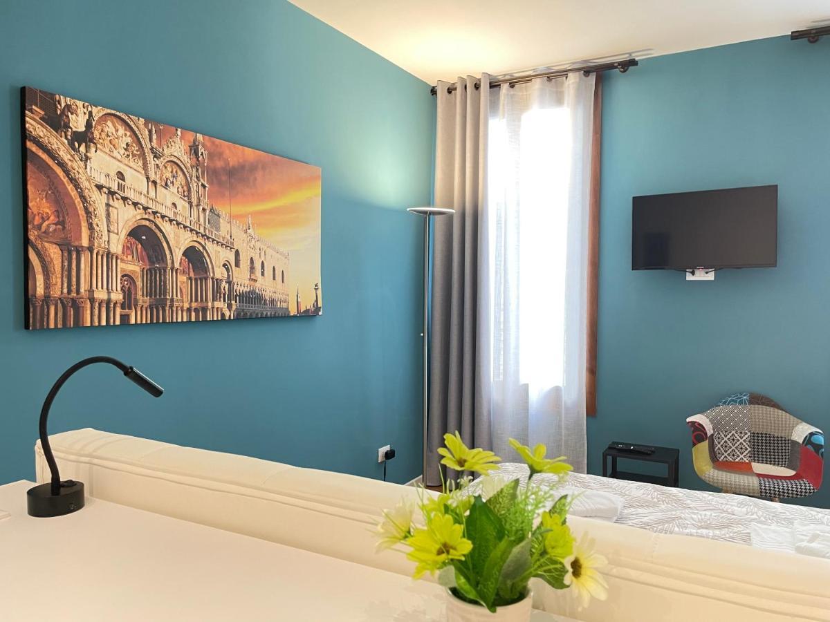 San Marco Luxury Apartments Steps From St Marks Venice Exterior photo